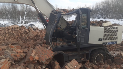 В Суворовском районе следователями СК возбуждено уголовное дело по факту смерти местного жителя при обрушении фрагментов заброшенного здания