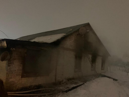 В Ясногорске следователи выясняют обстоятельства гибели мужчины при пожаре в частном доме (ВИДЕО)